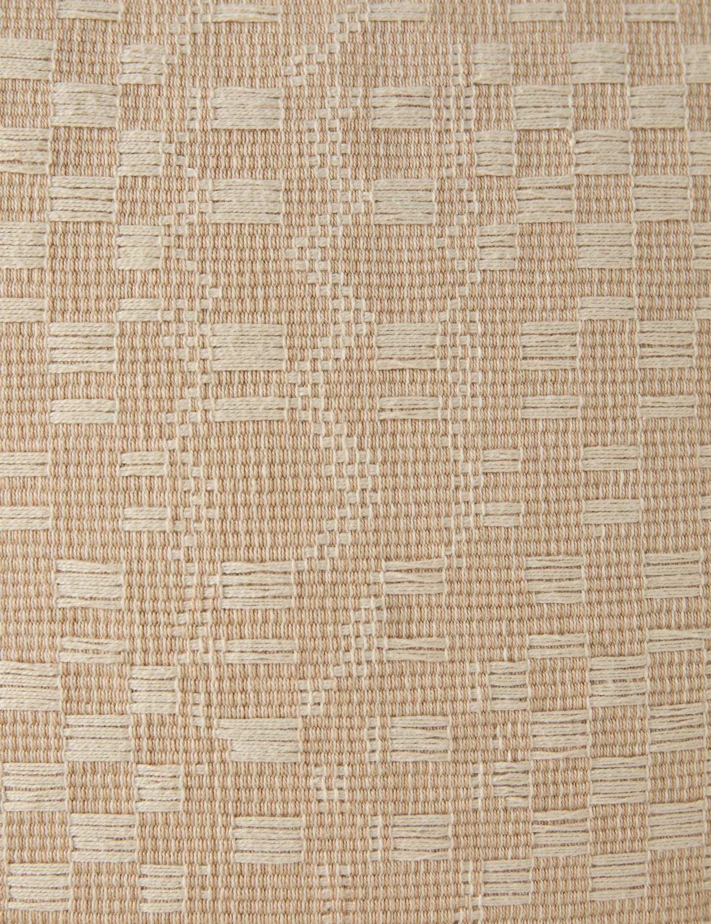 Coussin Chinchen par Heirloom Naga