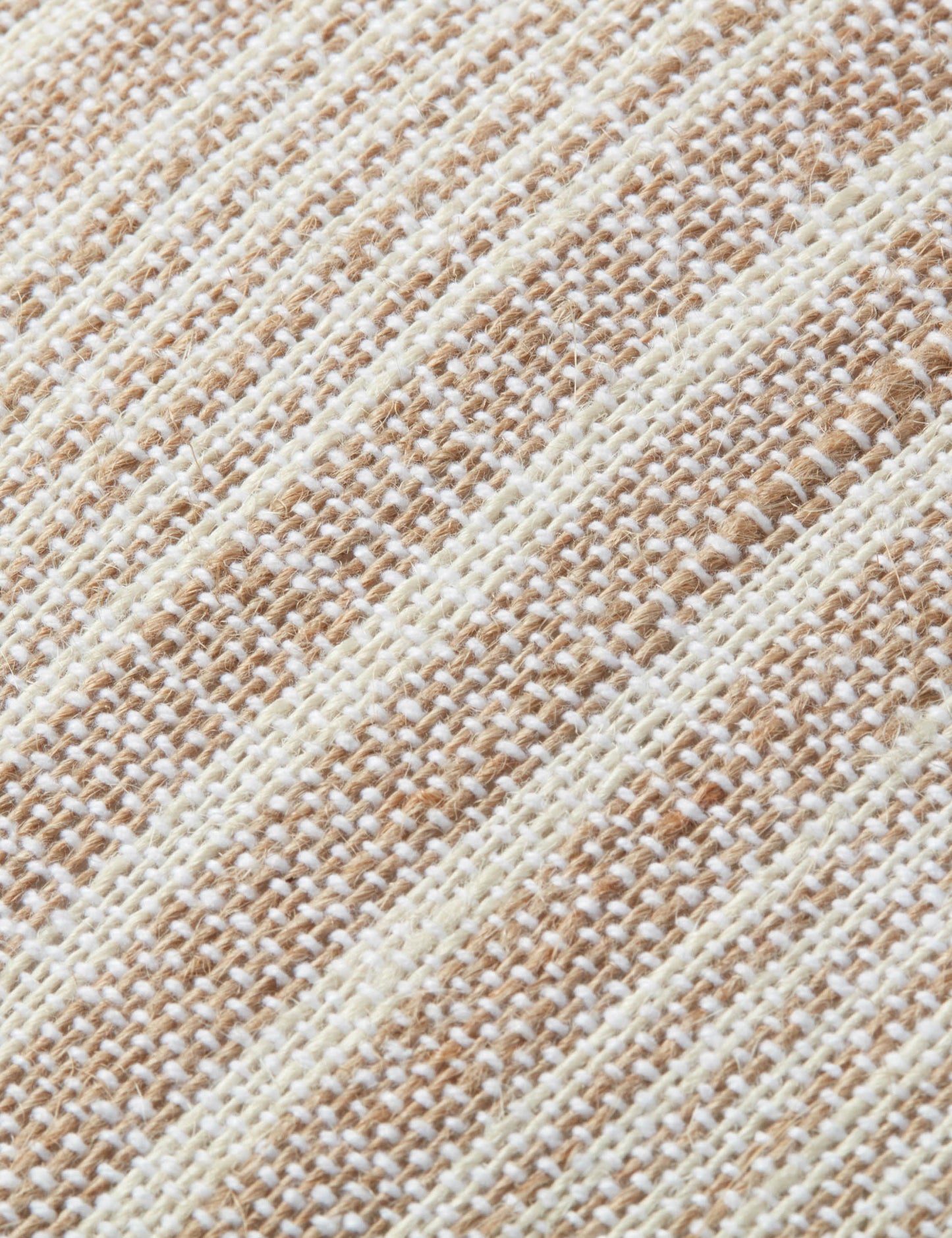 Coussin Elaine de Magnolia Home par Joanna Gaines X Loloi