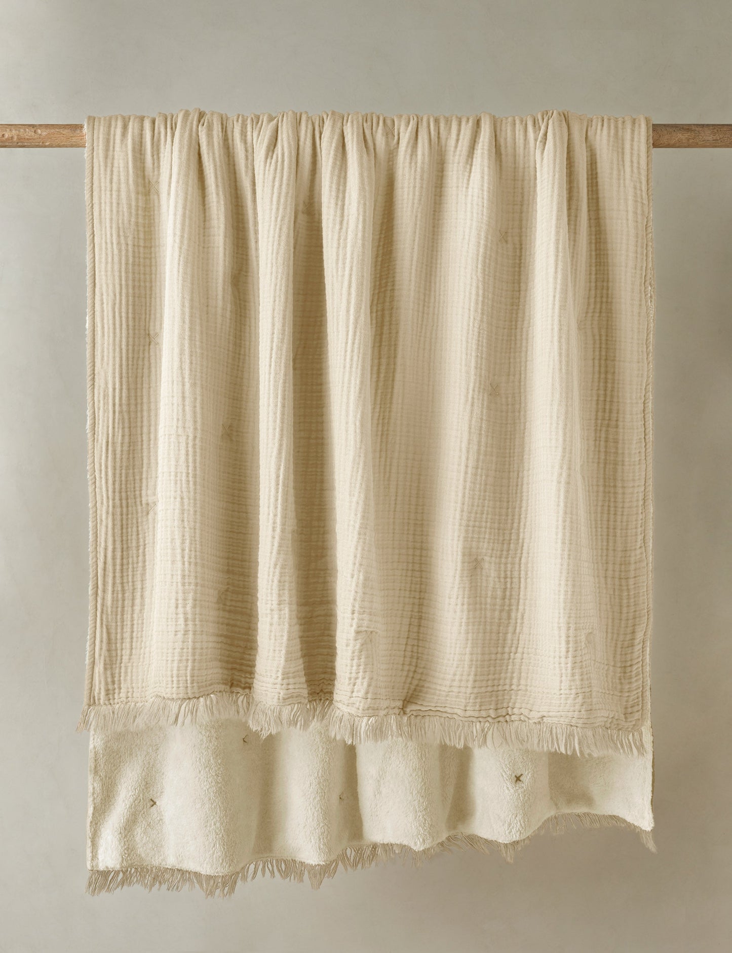 Couverture Alaïa Sherpa de la maison n° 23