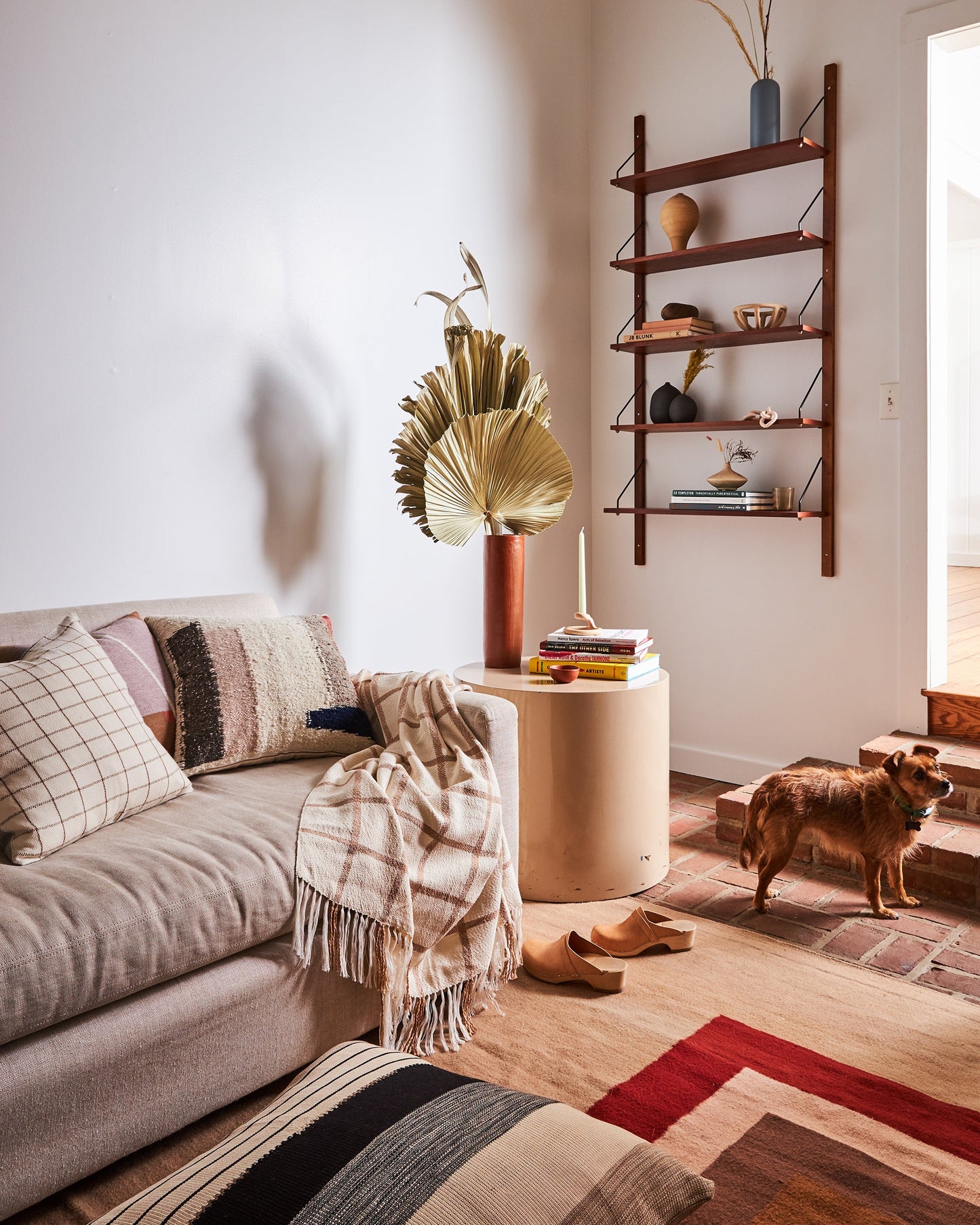 Louise Throw par MINNA