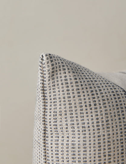 Coussin d'intérieur/extérieur Leo de Sunbrella pour Lulu et Georgia