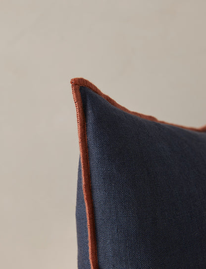 Oreiller en lin contrasté Carys