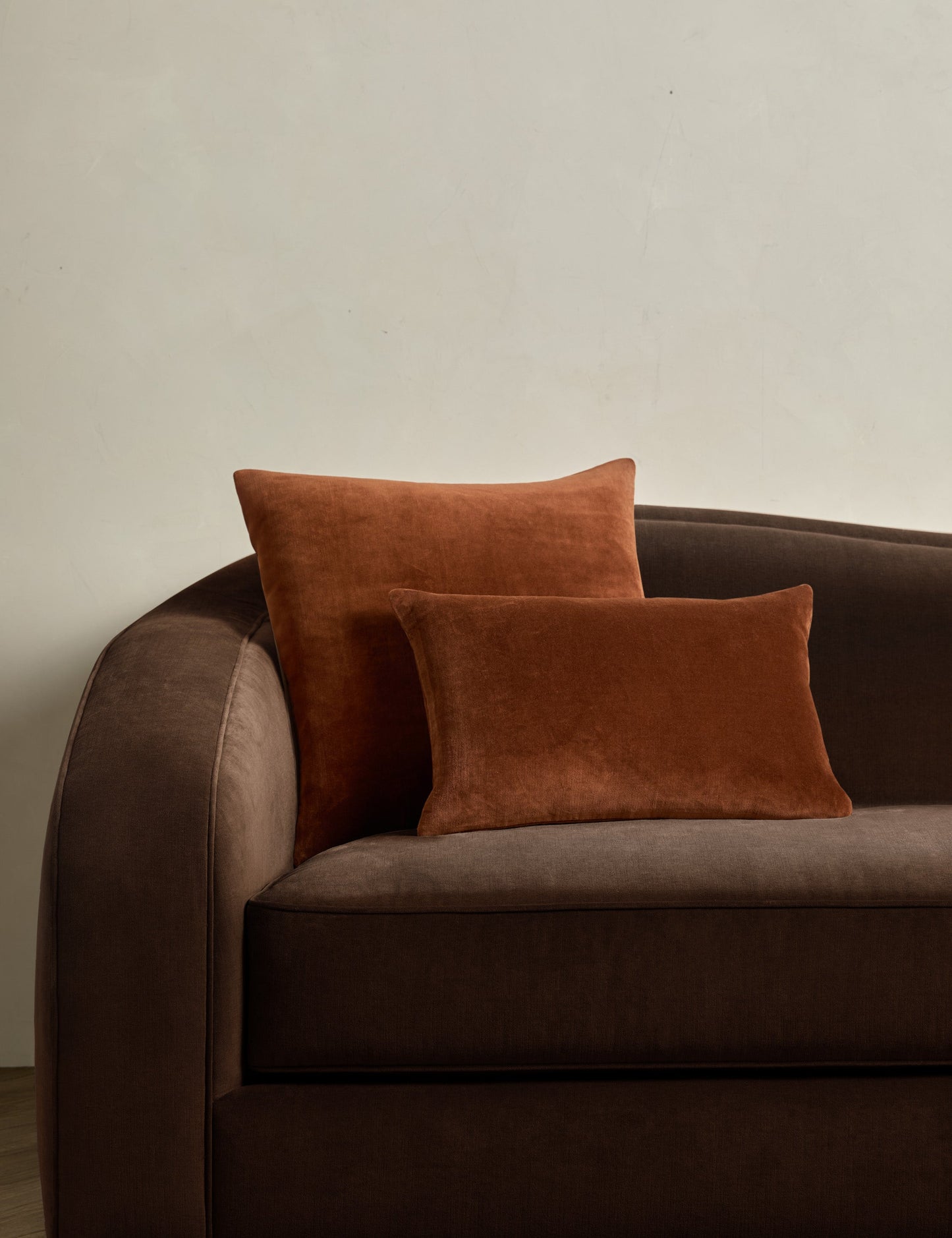 Oreiller en velours Charlotte