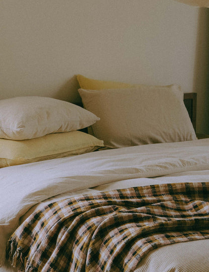 Couverture Adela de Morrow Soft Goods