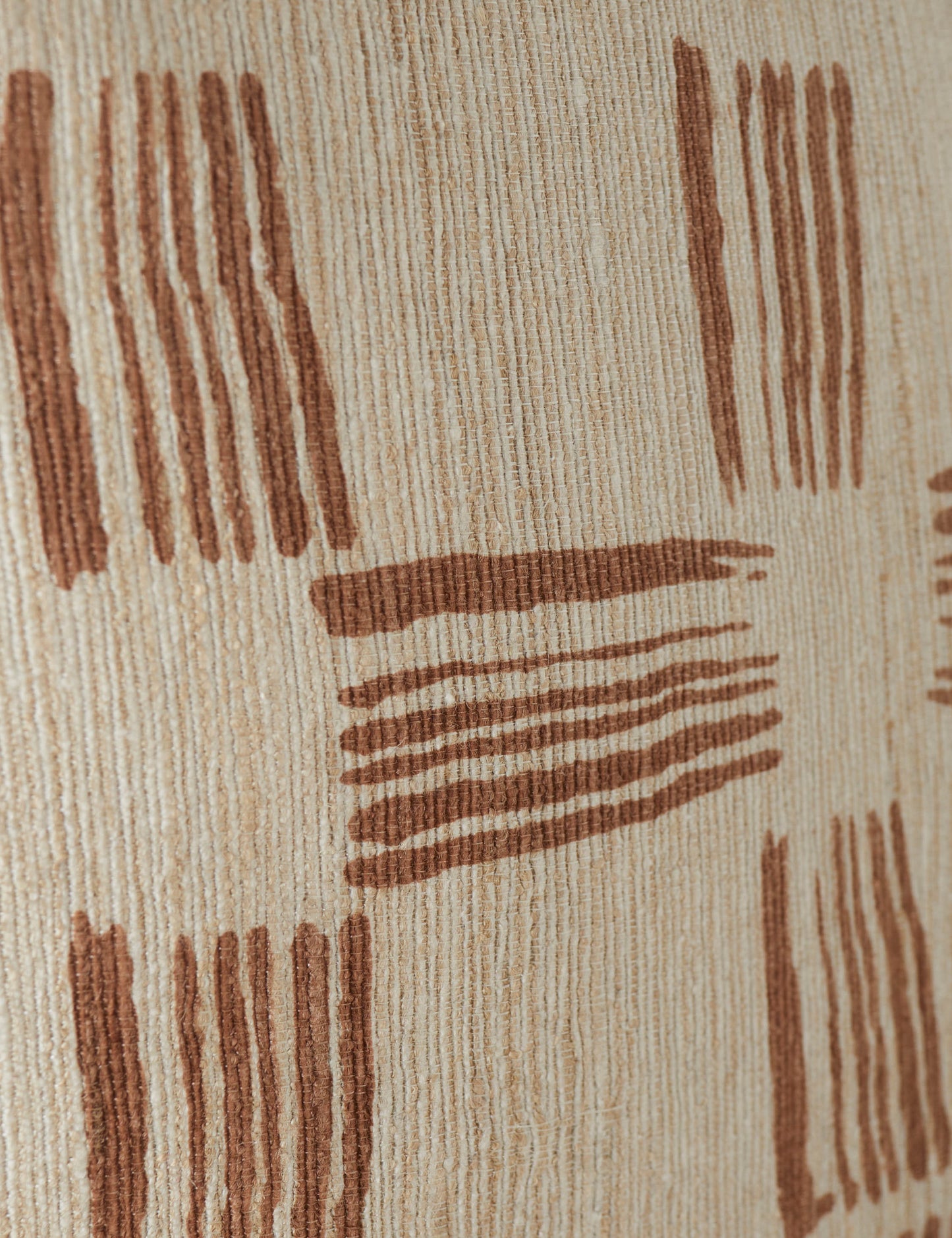 Oreiller en soie Crossmarks par Élan Byrd