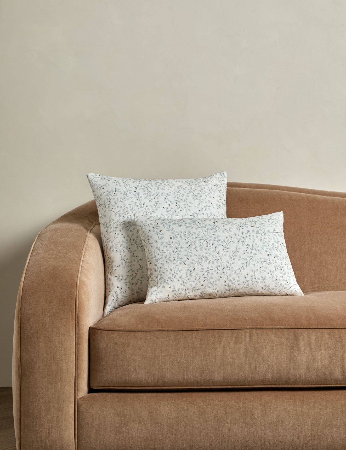 Coussin en lin Dainty Leaves de Rylee + Cru