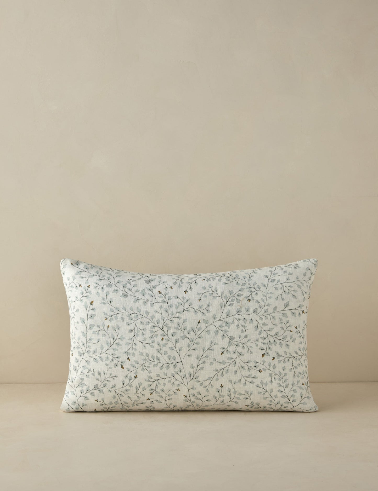 Coussin en lin Dainty Leaves de Rylee + Cru