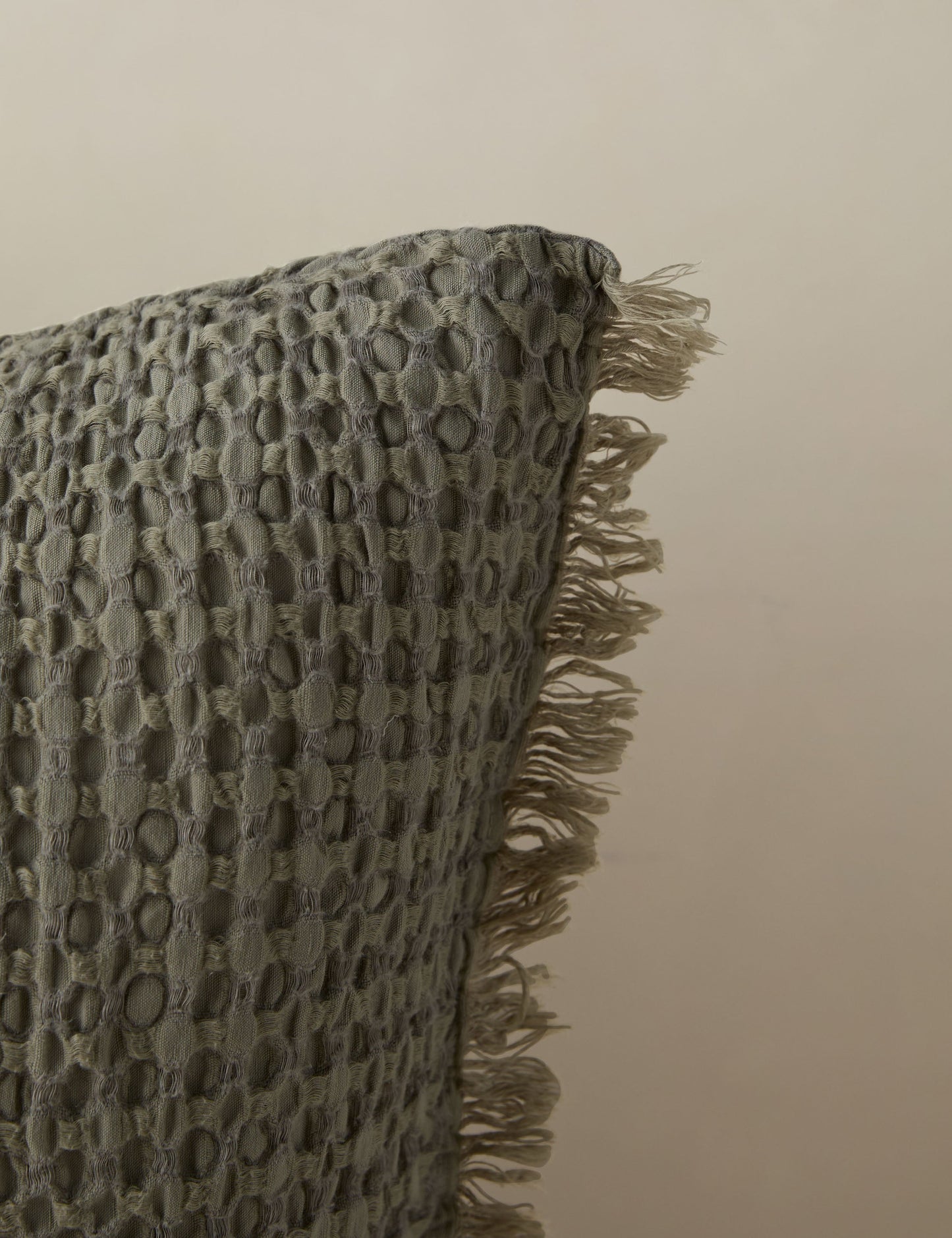 Taie d'oreiller Lenora en coton et lin texturé