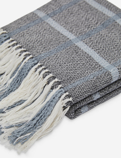 Louise Throw par MINNA