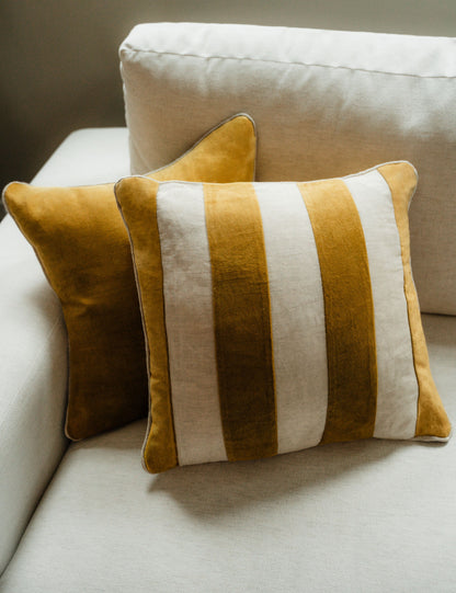 Oreiller à rayures en velours Borroto