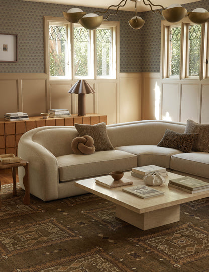 Coussin lombaire en velours Panthera par Scalamandre