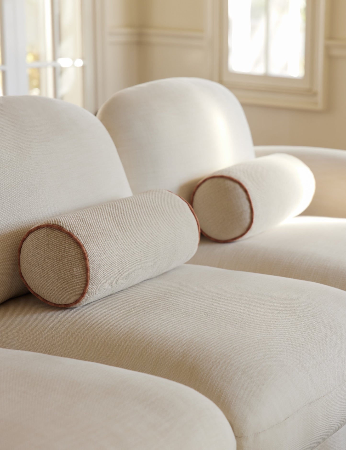 Coussin traversin Merilee par Aimee Song