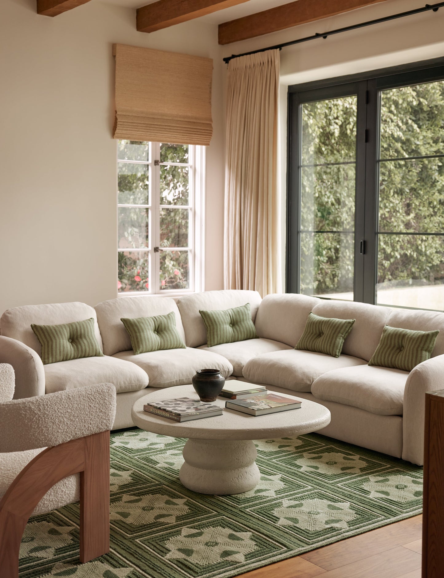 Coussin en lin Welby par Aimee Song