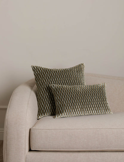 Oreiller en velours Allegra par Scalamandre