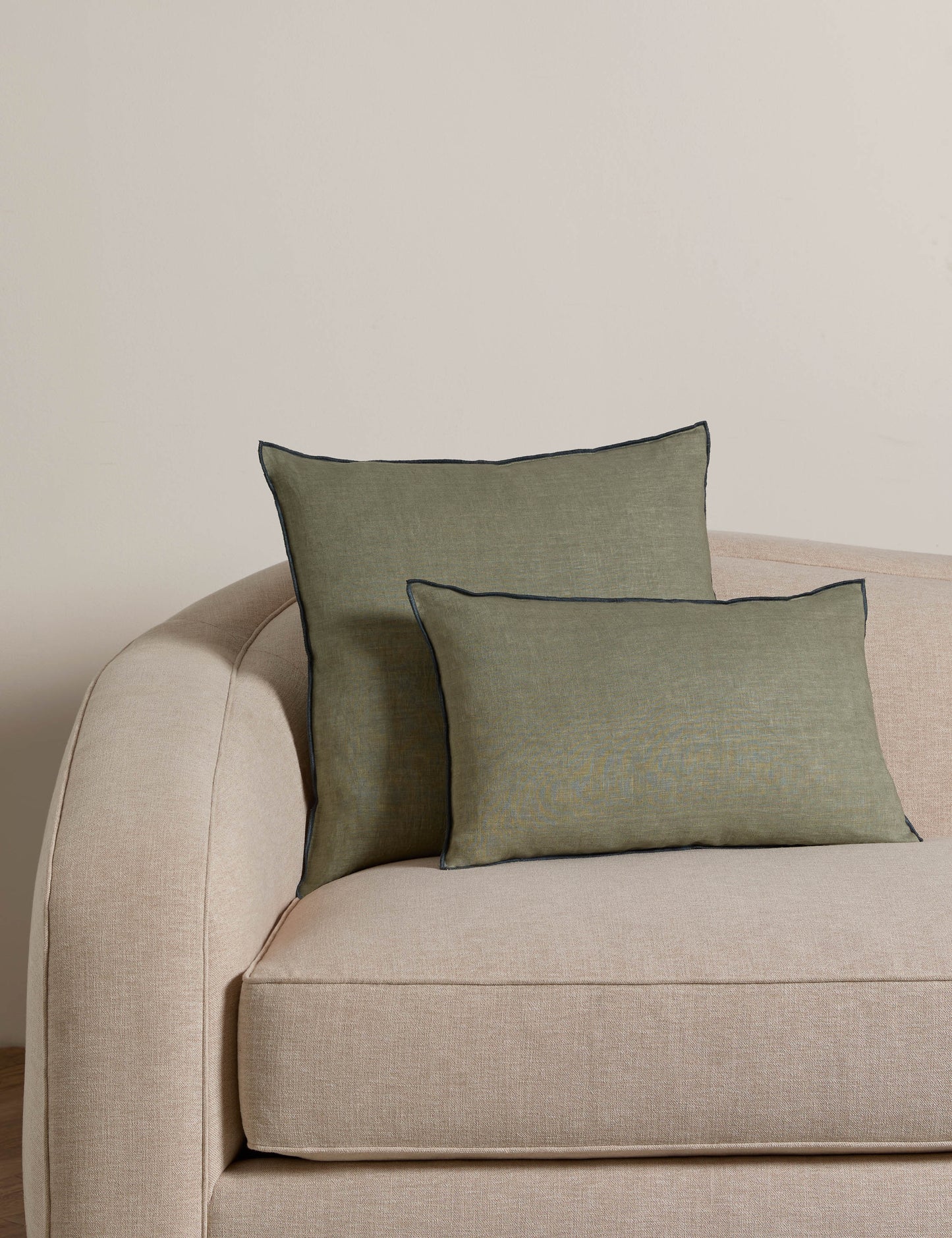 Oreiller en lin contrasté Carys