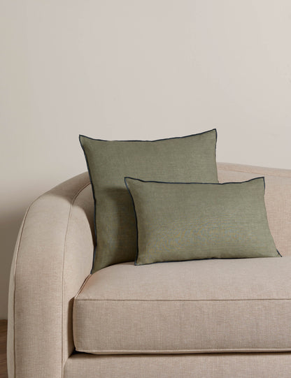 Oreiller en lin contrasté Carys