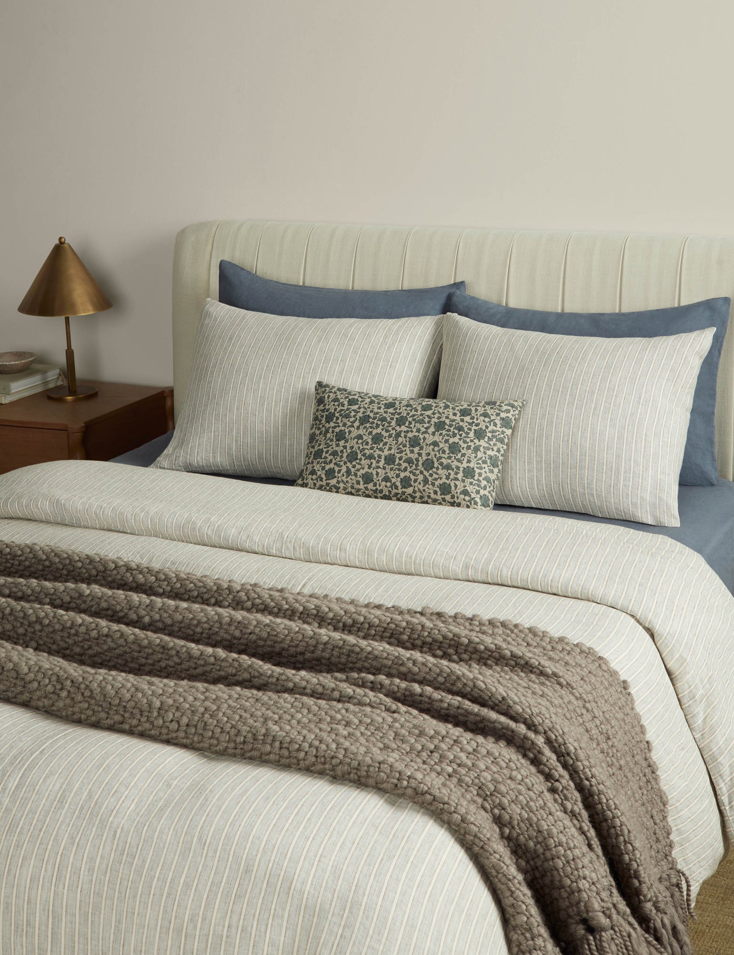 Taie d'oreiller Eadlin rayée en lin européen®