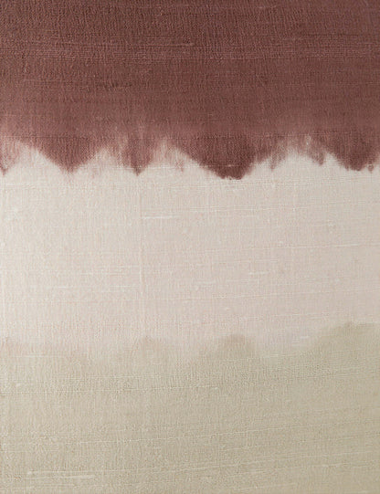 Oreiller en soie Event Horizon de James Perkins