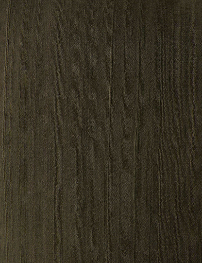 Oreiller en soie « Grounded in Love » de James Perkins