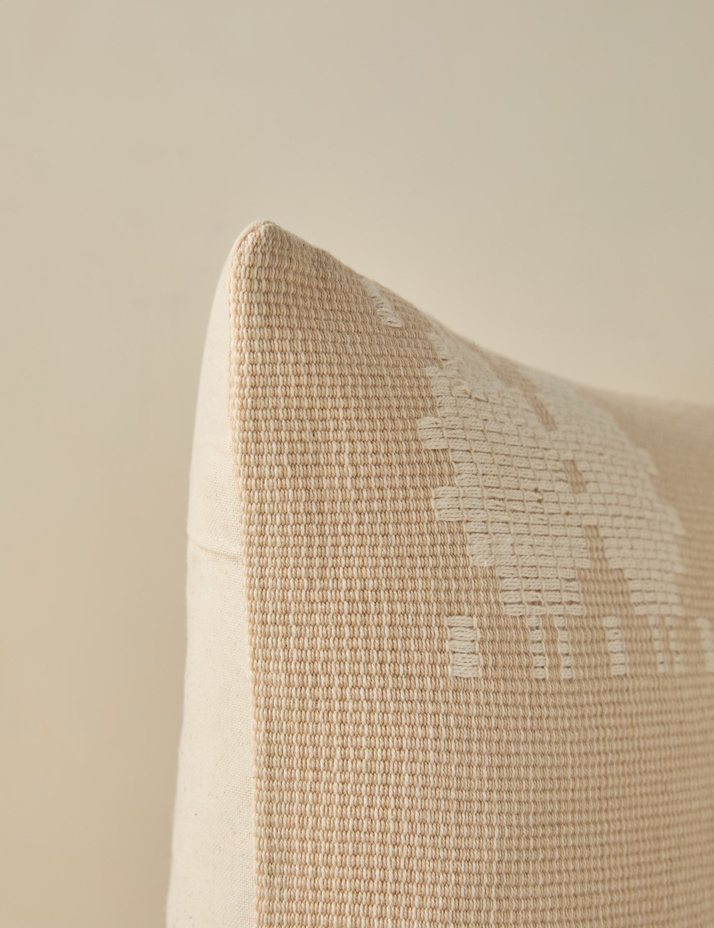 Oreiller Lanthoi par Heirloom Naga