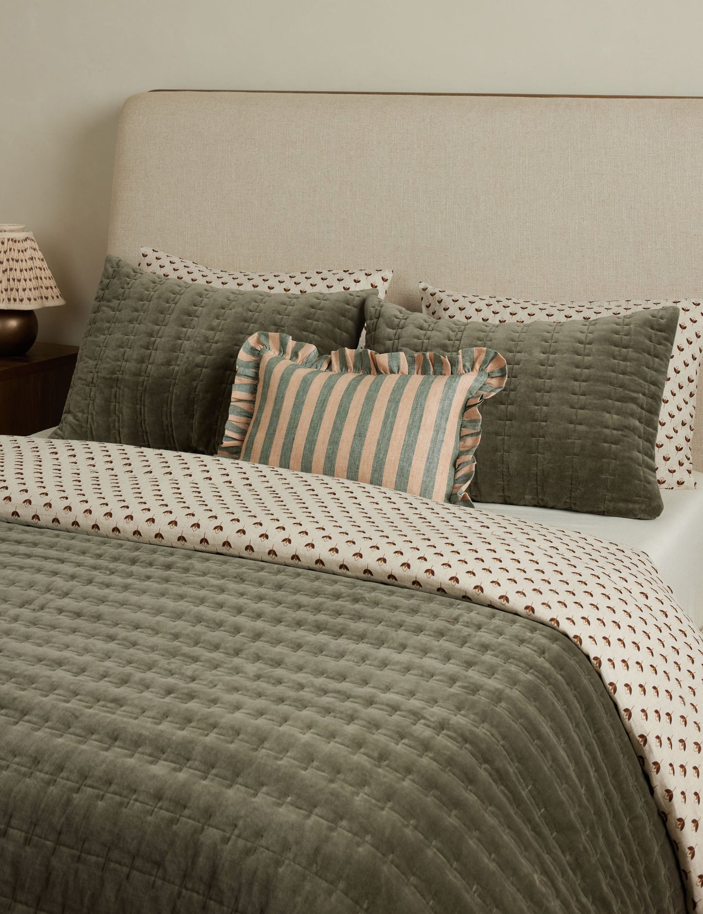 Oreiller à volants en lin Amaroso