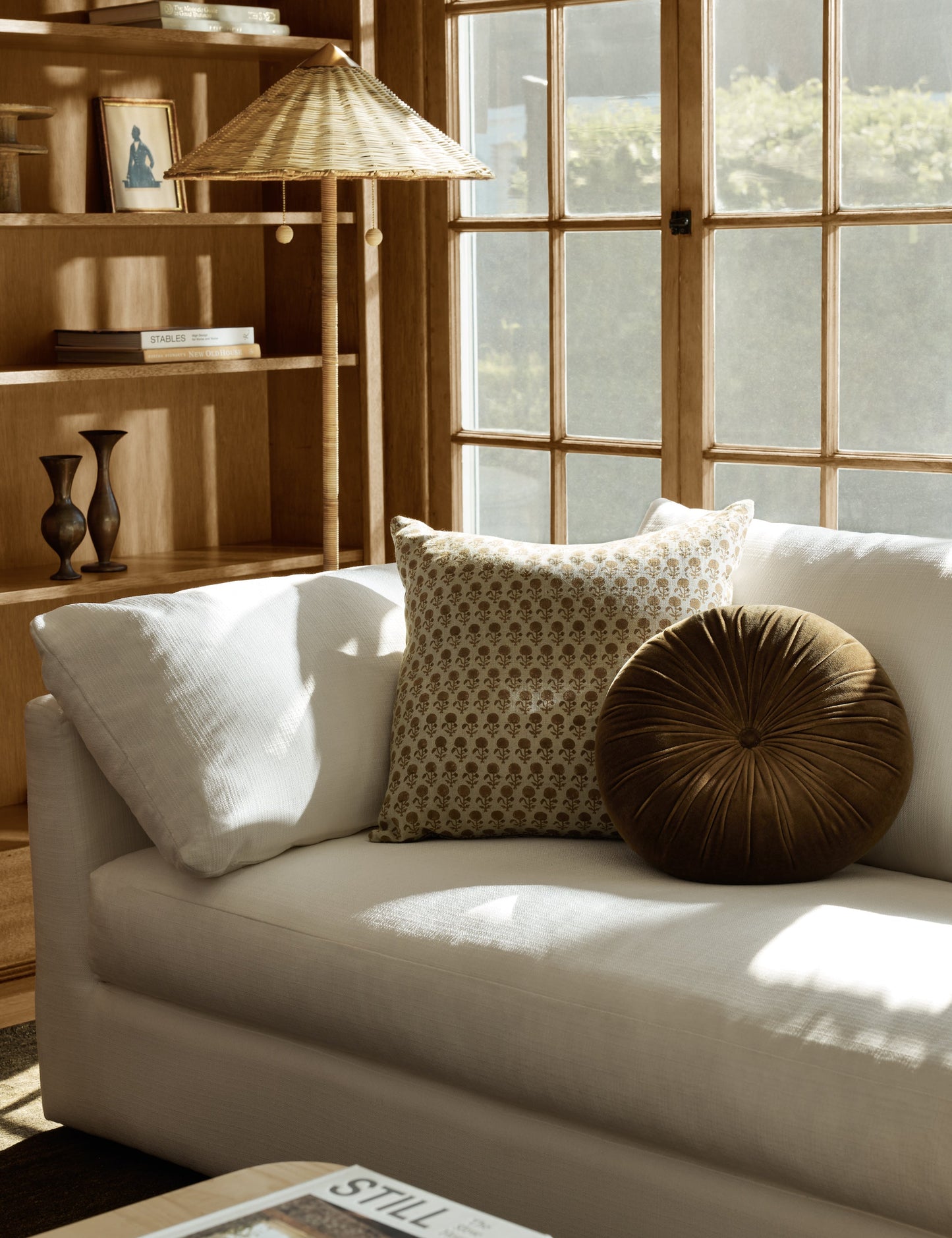 Coussin rond en velours Monroe