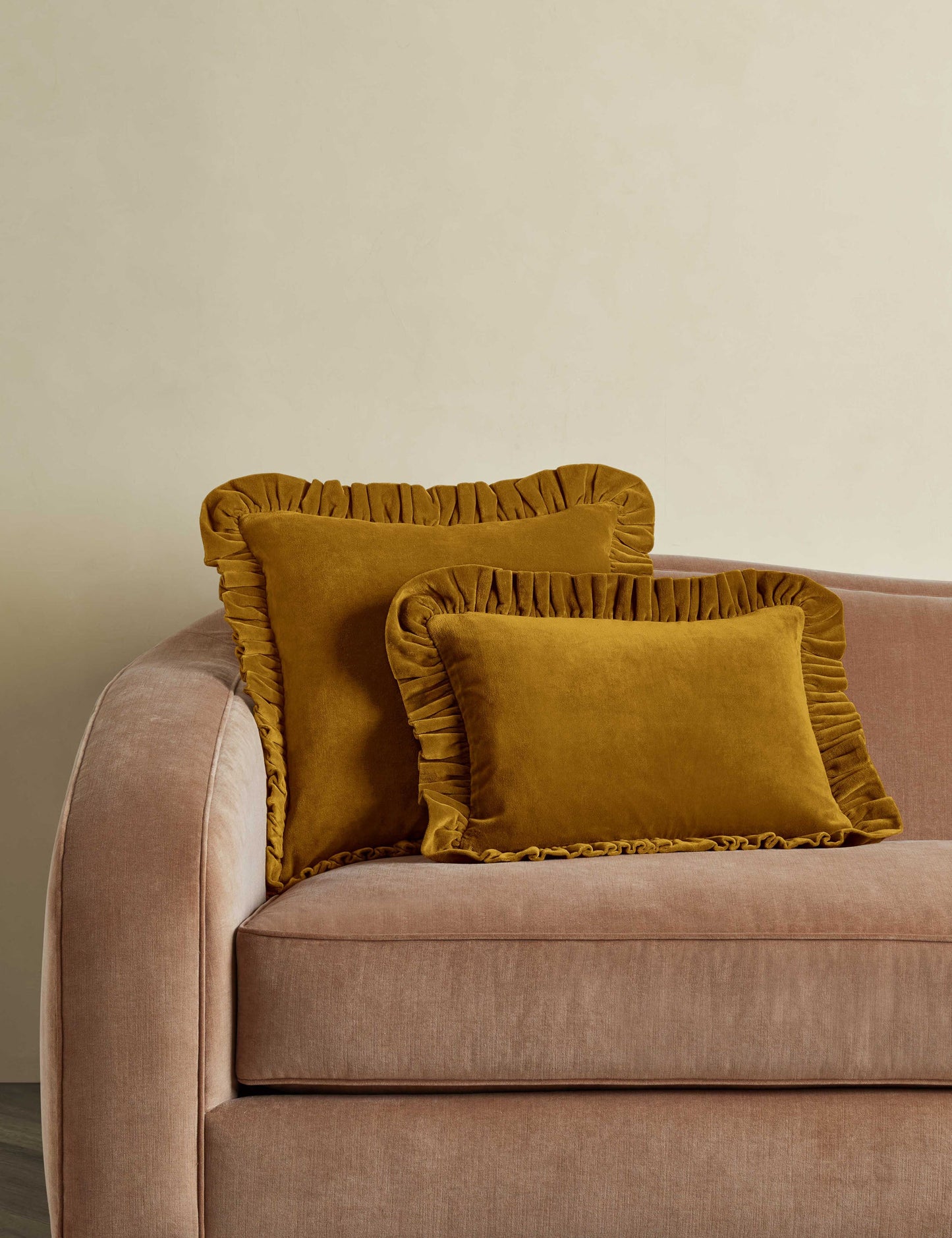 Oreiller en velours Mauree