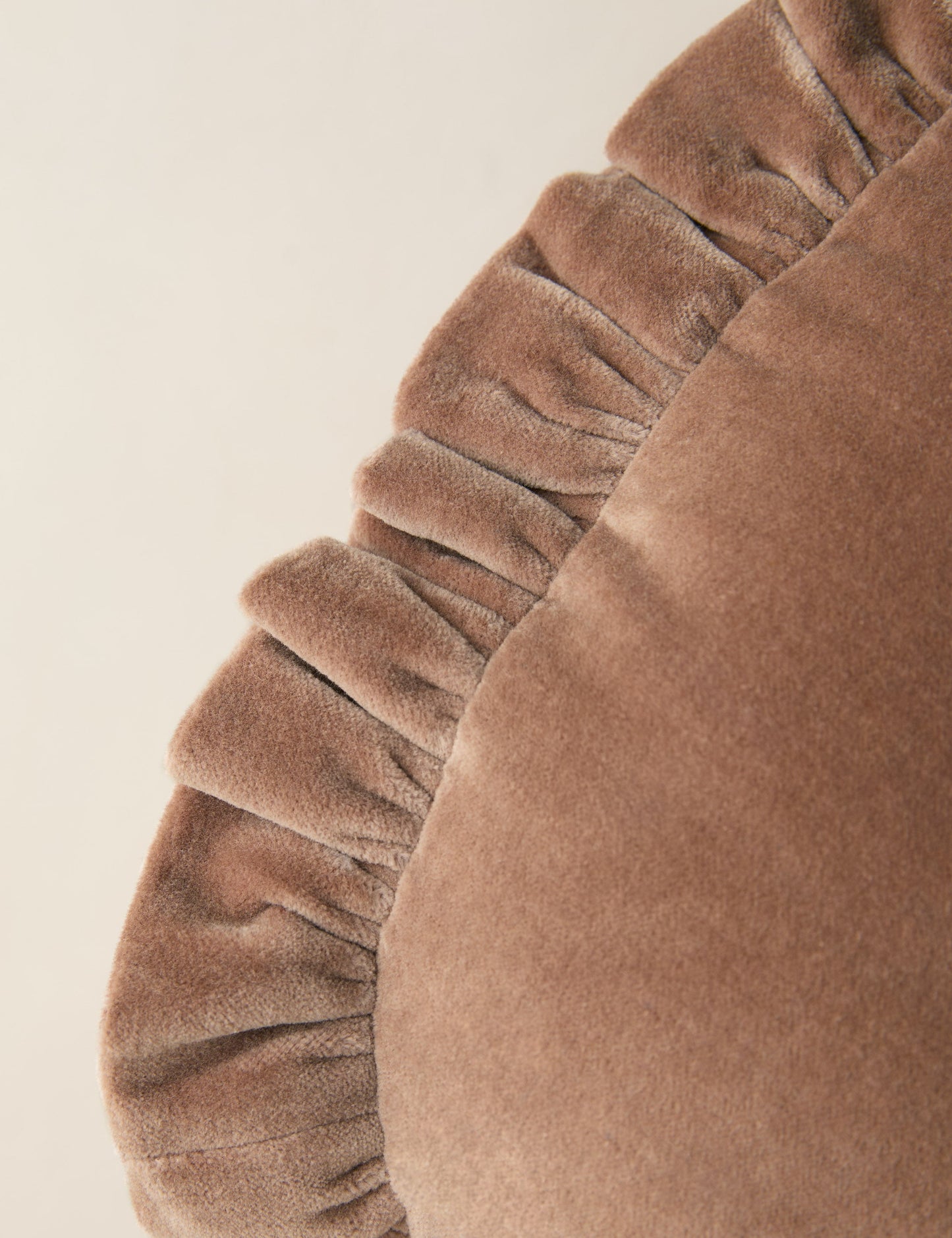 Coussin rond en velours Mauree