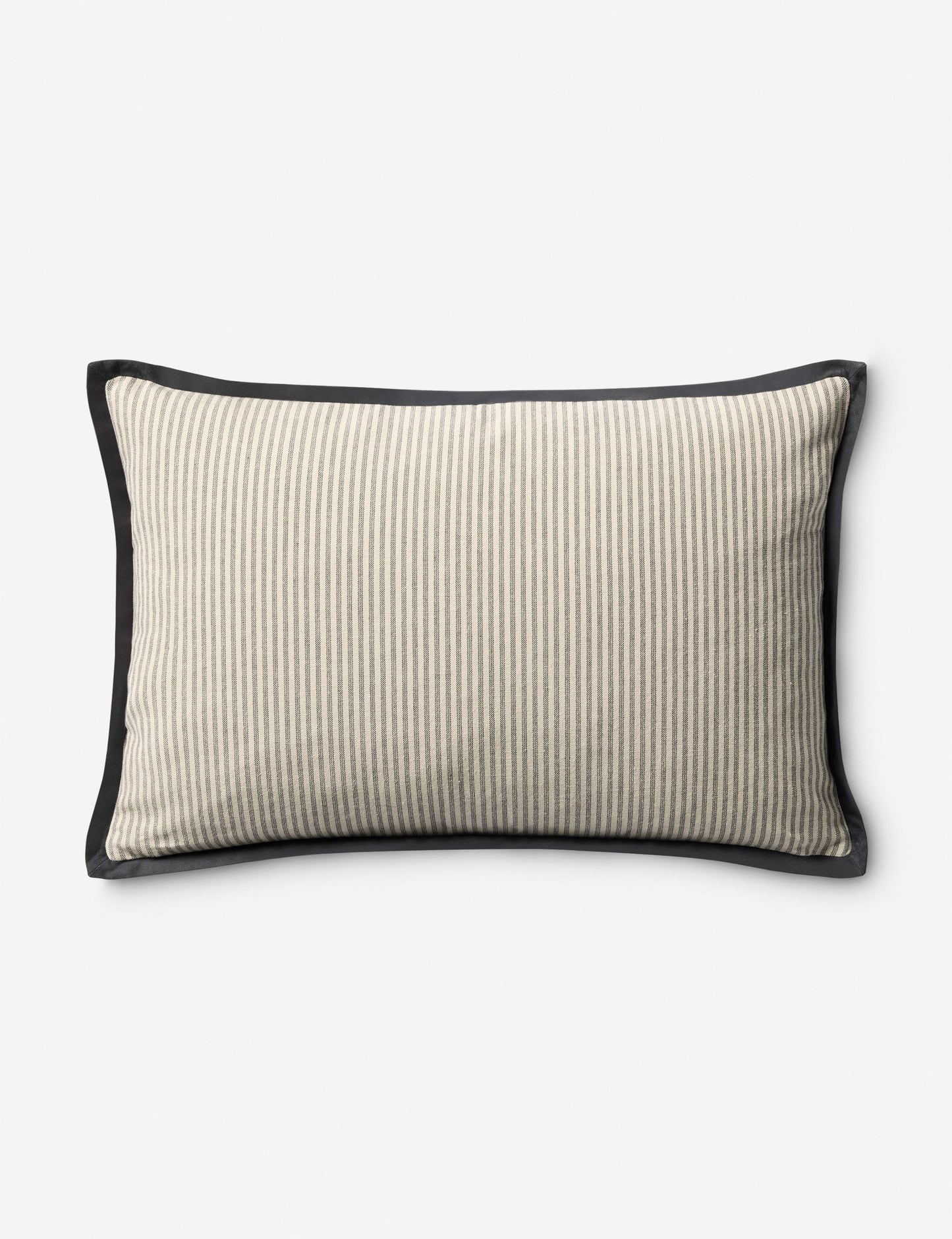 Coussin Sullivan par Jeremiah Brent x Loloi