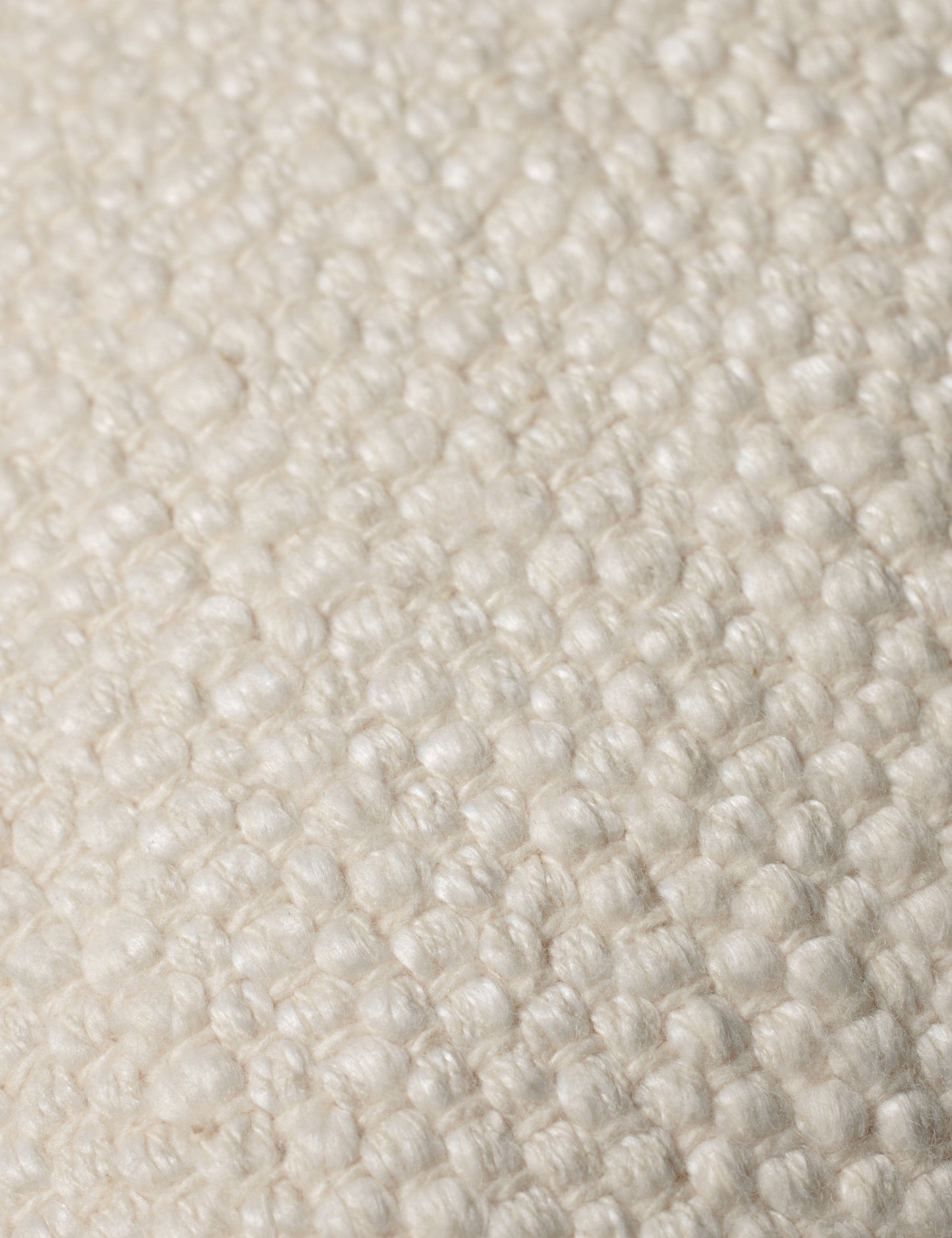 Coussin Jett de Magnolia Home par Joanna Gaines x Loloi