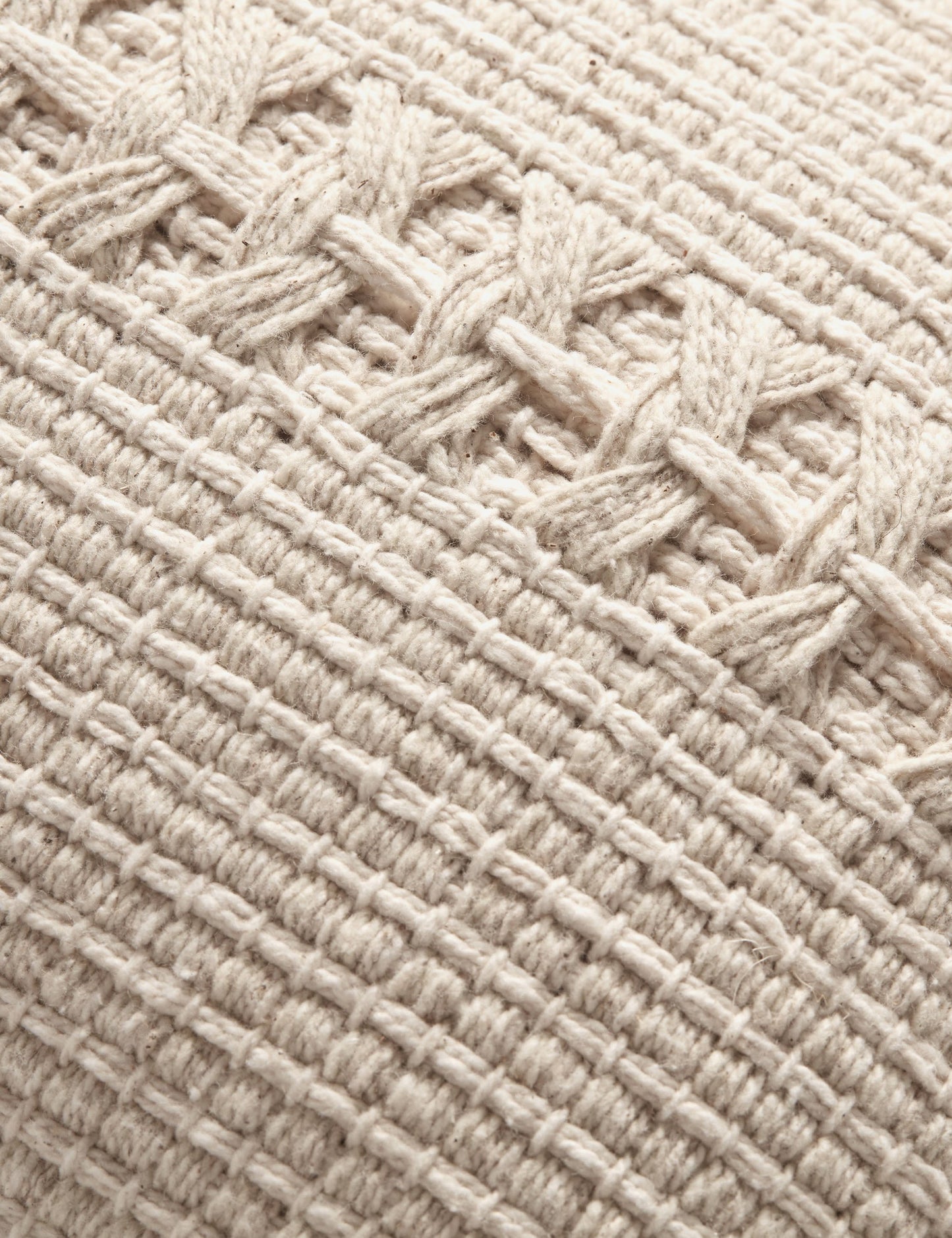 Coussin Harvey par Chris Loves Julia x Loloi