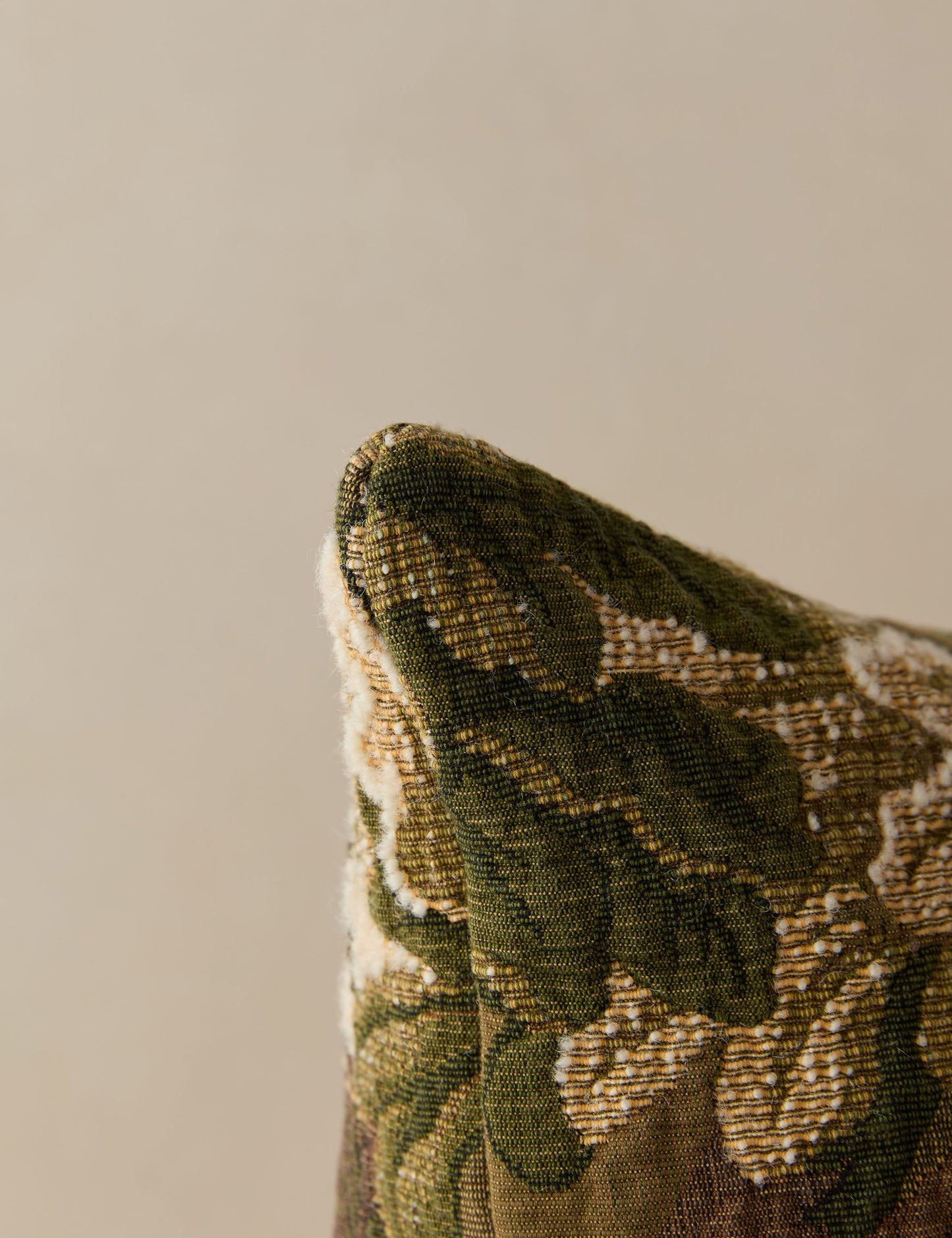 Coussin Ridge Edge de Scalamandre