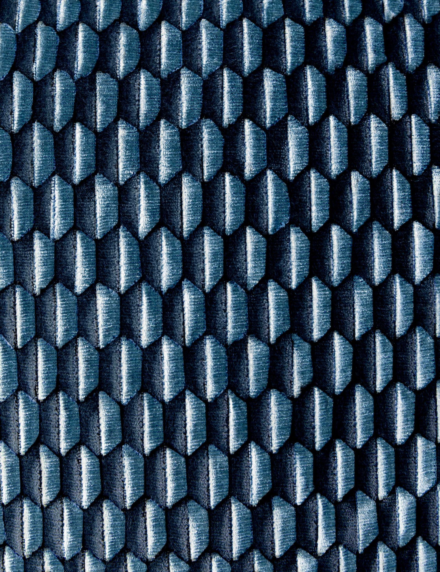 Oreiller en velours Allegra par Scalamandre