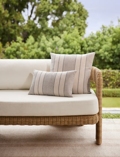 Coussin d'intérieur/extérieur Leo de Sunbrella pour Lulu et Georgia