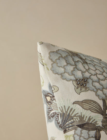 Coussin en lin imprimé Shenyang par Scalamandre