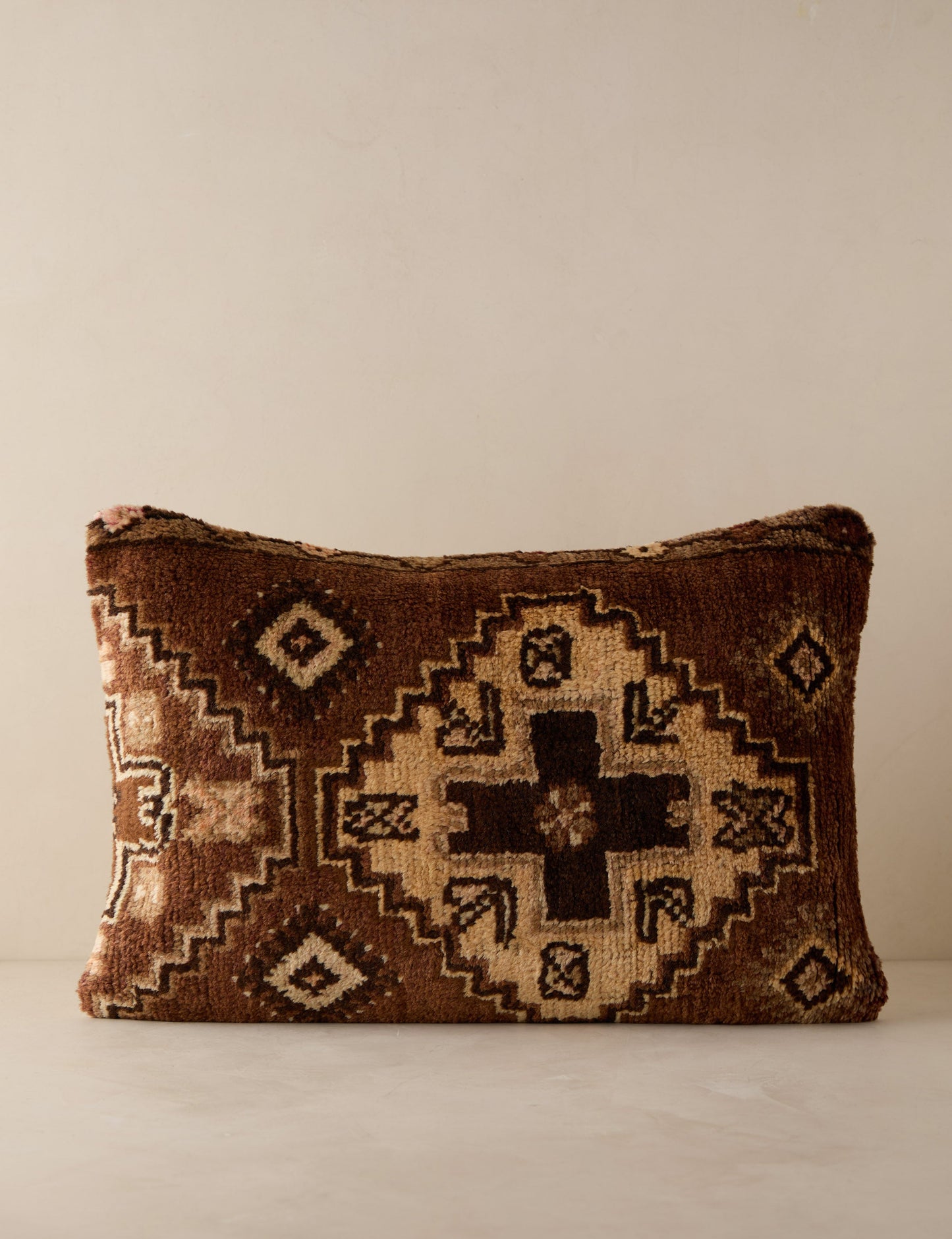 Coussin lombaire vintage n° 251, 16 x 24