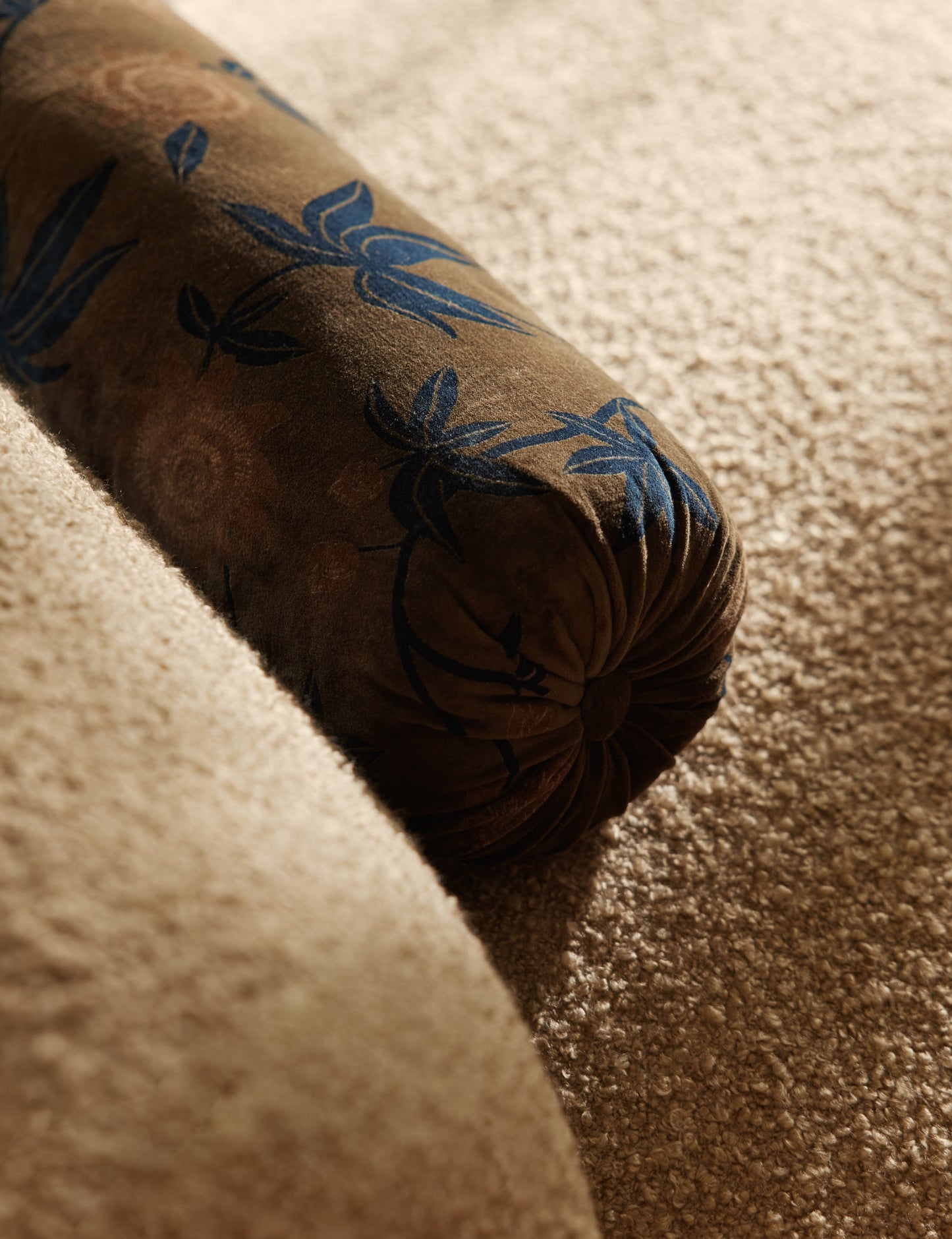 Oreiller en velours Royce