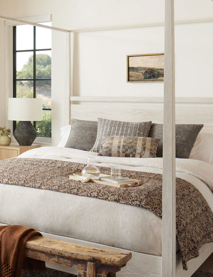 Coussin Bea par Amber Lewis x Loloi