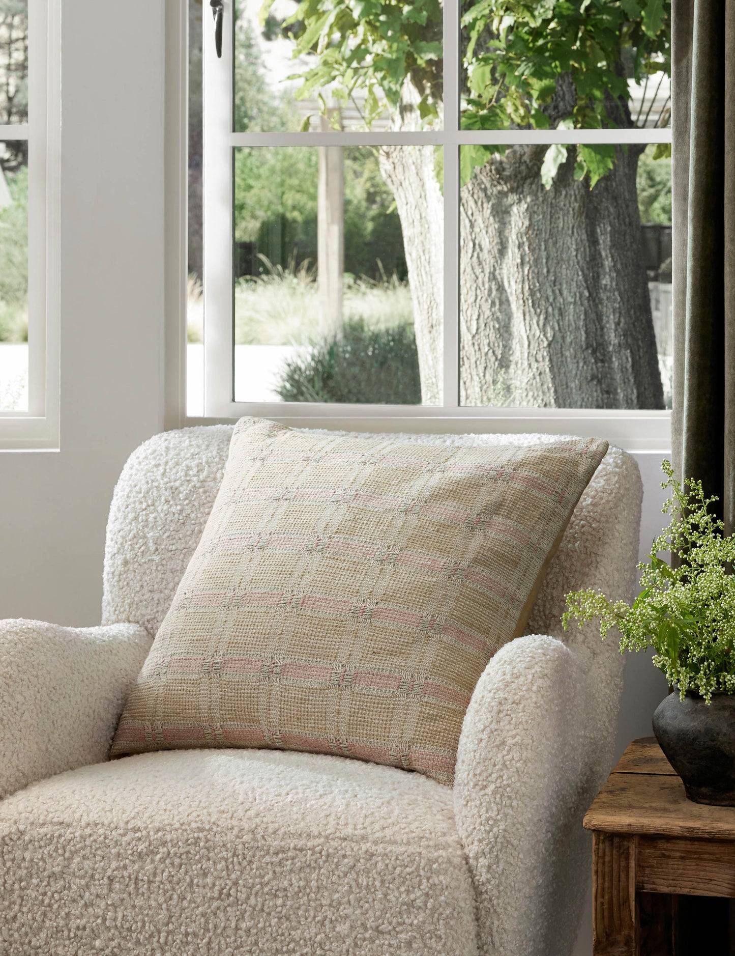 Coussin Cypress par Amber Lewis x Loloi