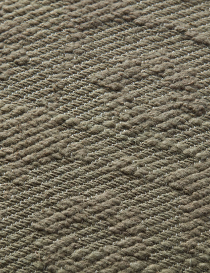 Coussin Scarlett de Magnolia Home par Joanna Gaines X Loloi