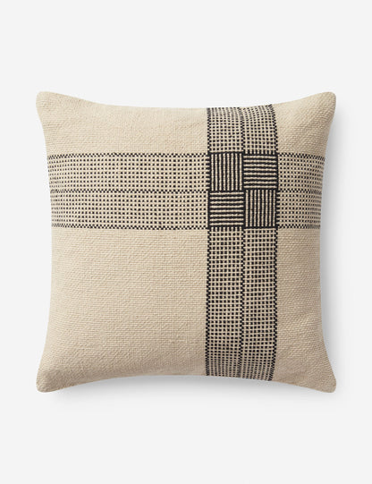 Coussin Wells de Magnolia Home par Joanna Gaines X Loloi