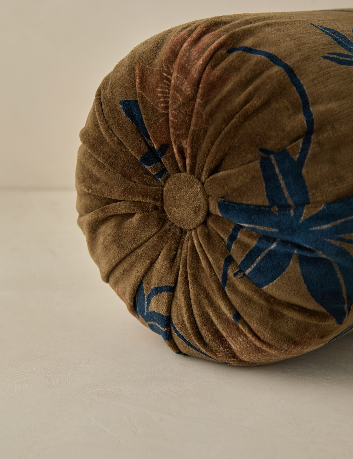 Oreiller en velours Royce