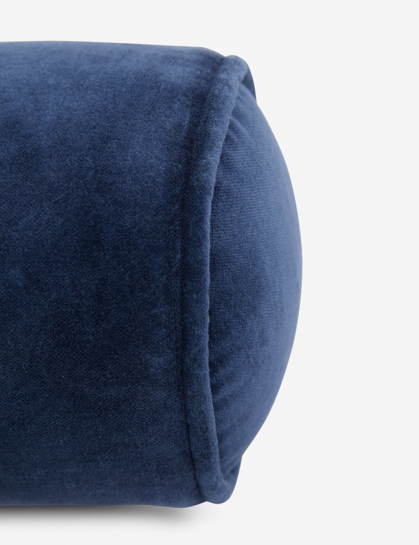 Coussin traversin en velours Sabine