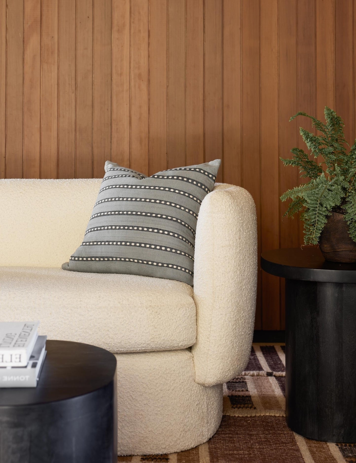 Coussin Kombulcha de Bolé Road Textiles