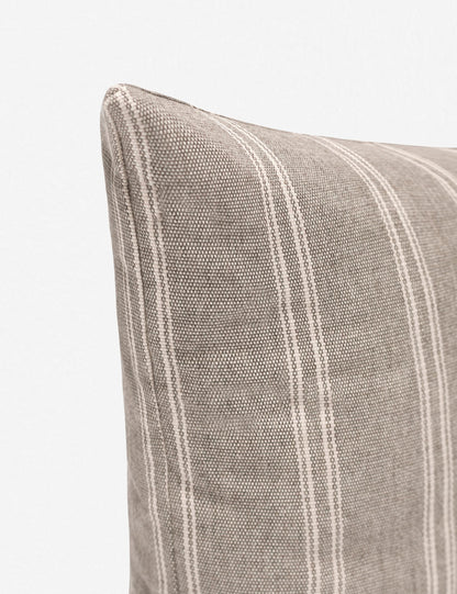 Coussin Marseille de Sunbrella pour Lulu et Georgia