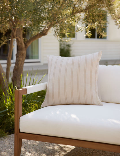 Coussin Marseille de Sunbrella pour Lulu et Georgia